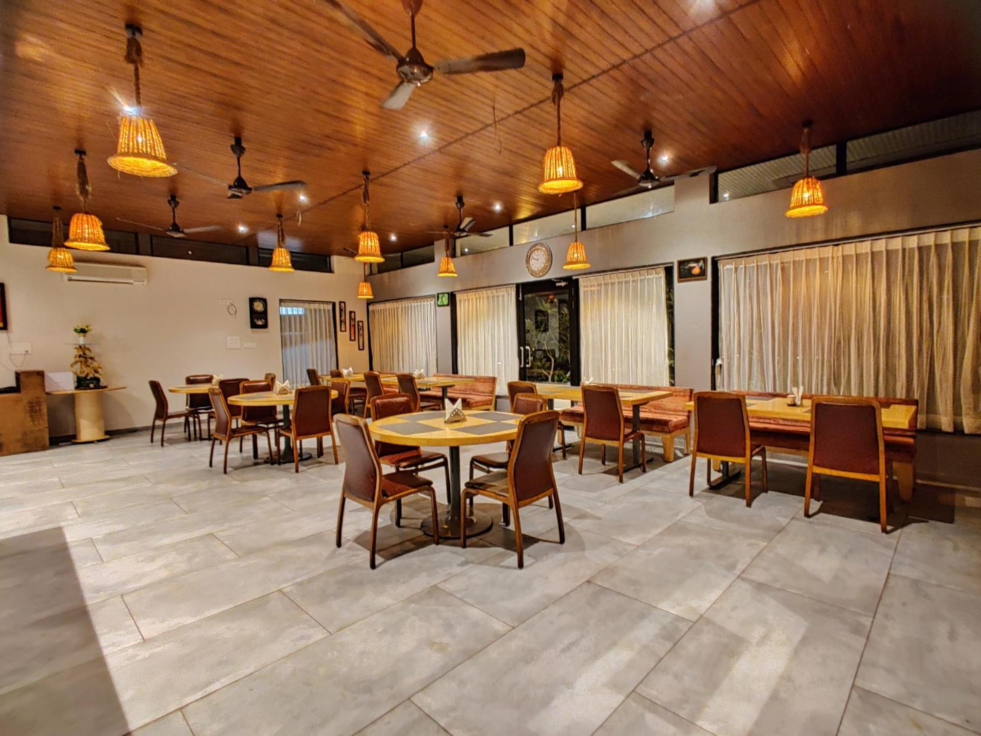 Lion Signature Family Resort Sasan Gir Dış mekan fotoğraf