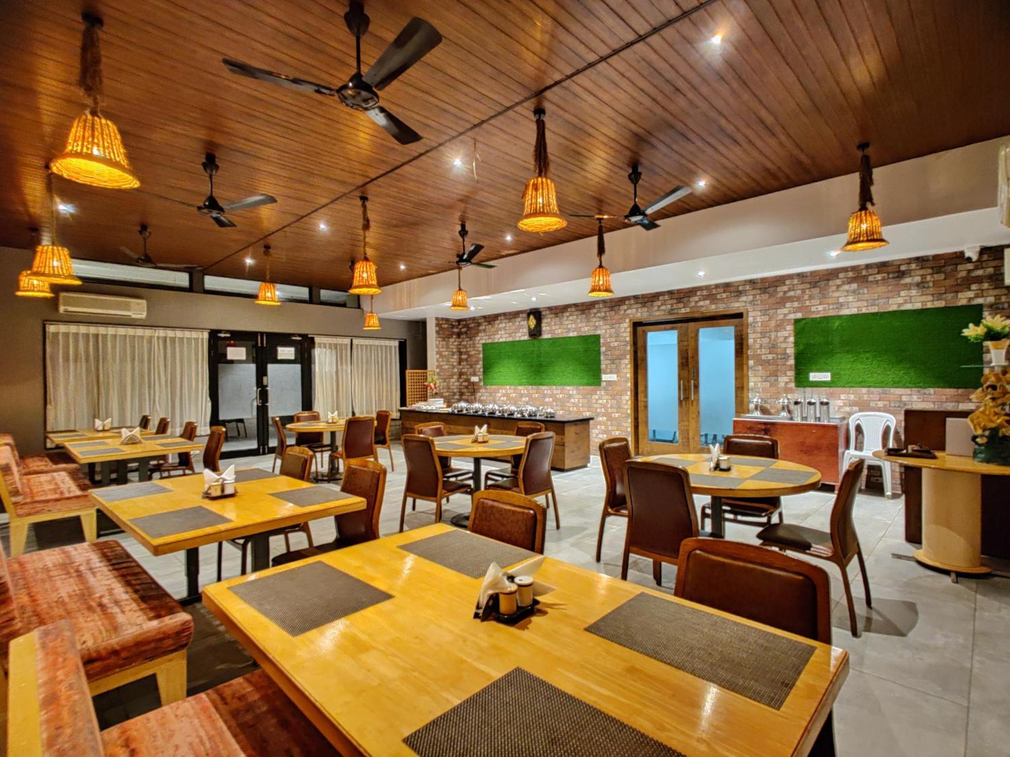 Lion Signature Family Resort Sasan Gir Dış mekan fotoğraf