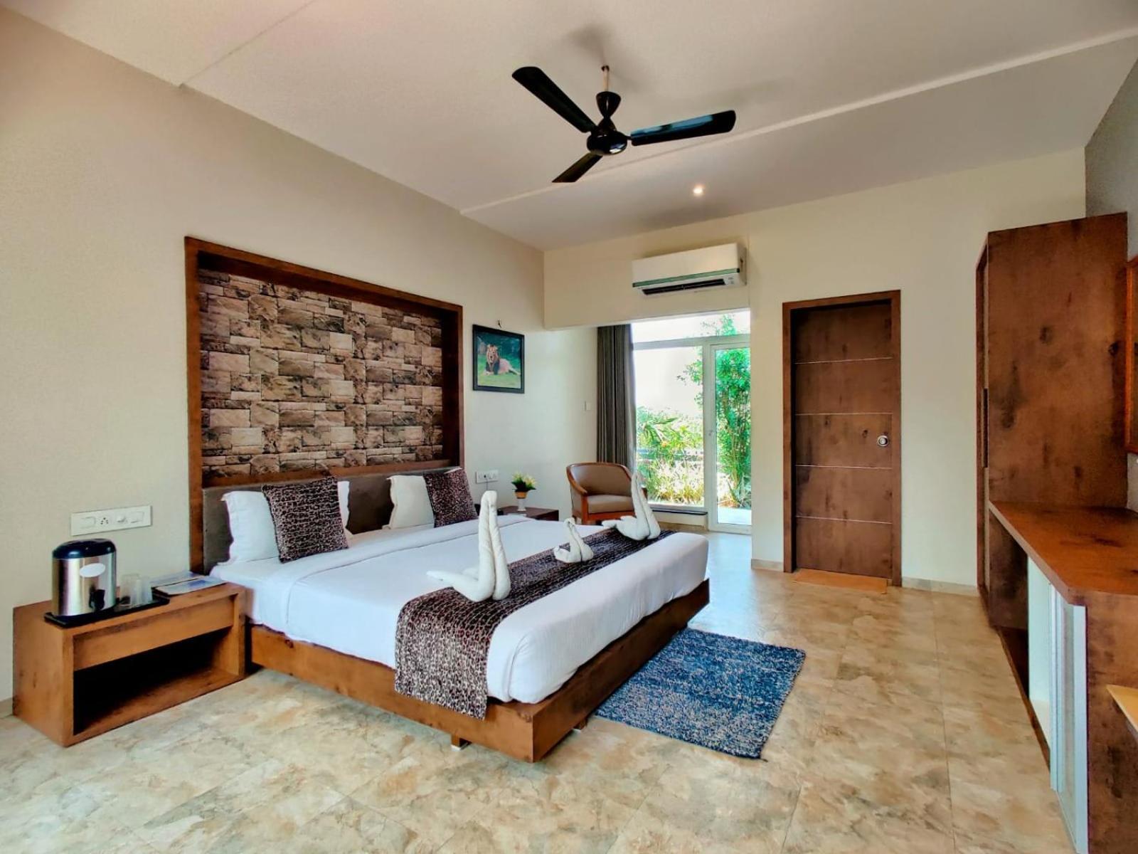 Lion Signature Family Resort Sasan Gir Dış mekan fotoğraf